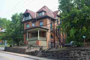 featured image of 302C Grant St