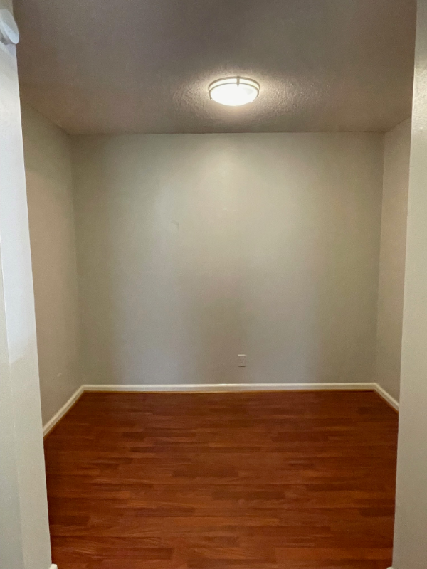 1512 Louisiana St #B - Photo 6 of 8