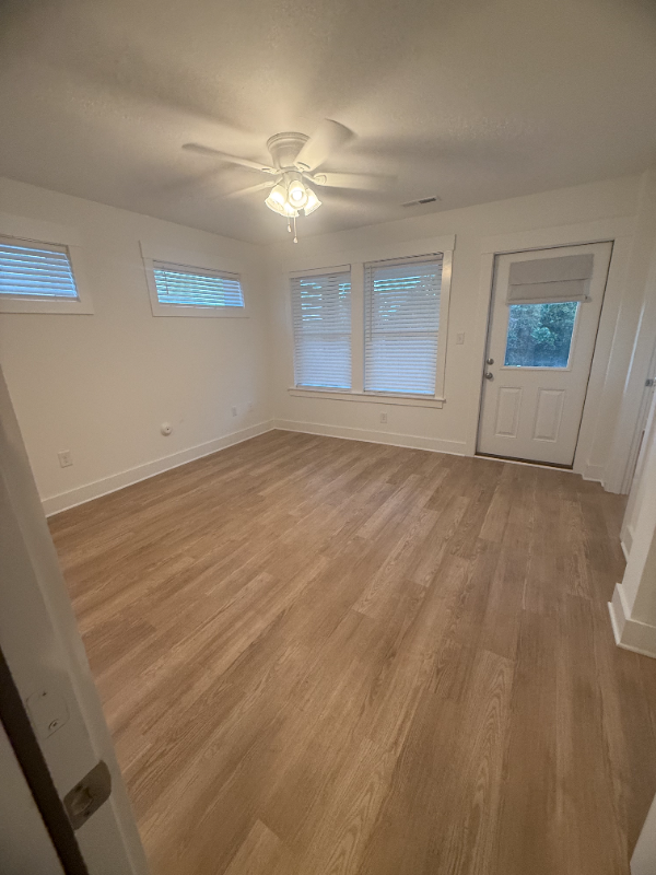 213 W Palmetto St #B - Photo 3 of 13