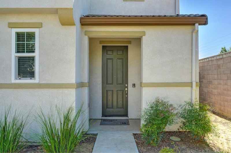 4600 Ocean Ln - Photo 3 of 26