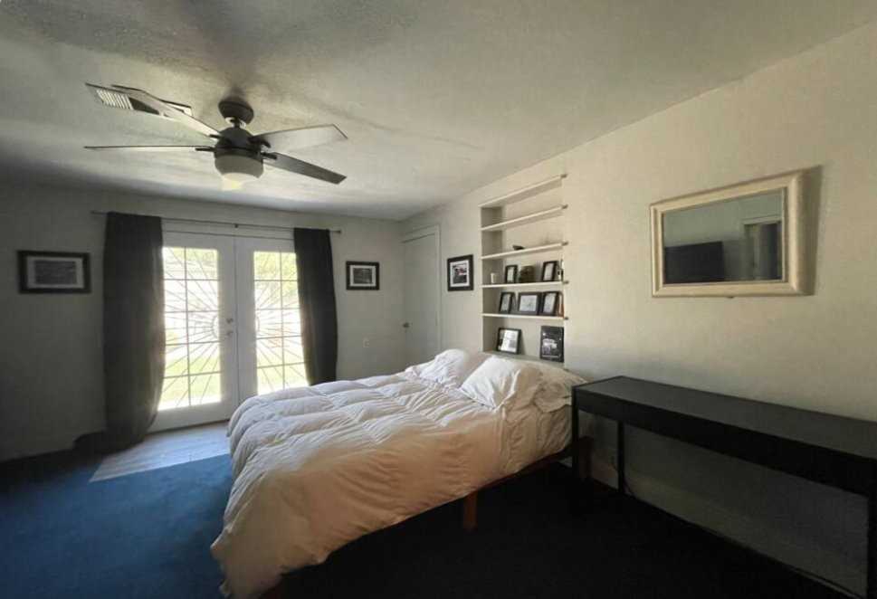 1345 N Van Ness Ave - Photo 4 of 10