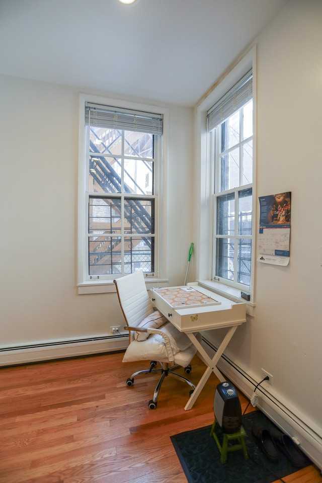 1763 N Wells St #1 - Photo 4 of 13