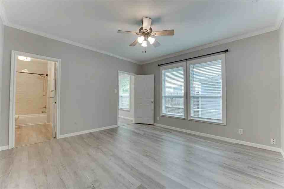 803 N Mckinney St #1-5 - Photo 4 of 11