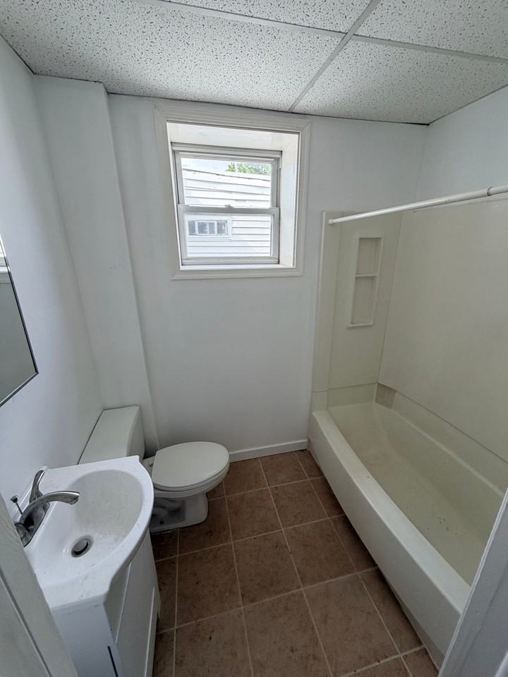 7225 Grays Ave - Photo 7 of 7