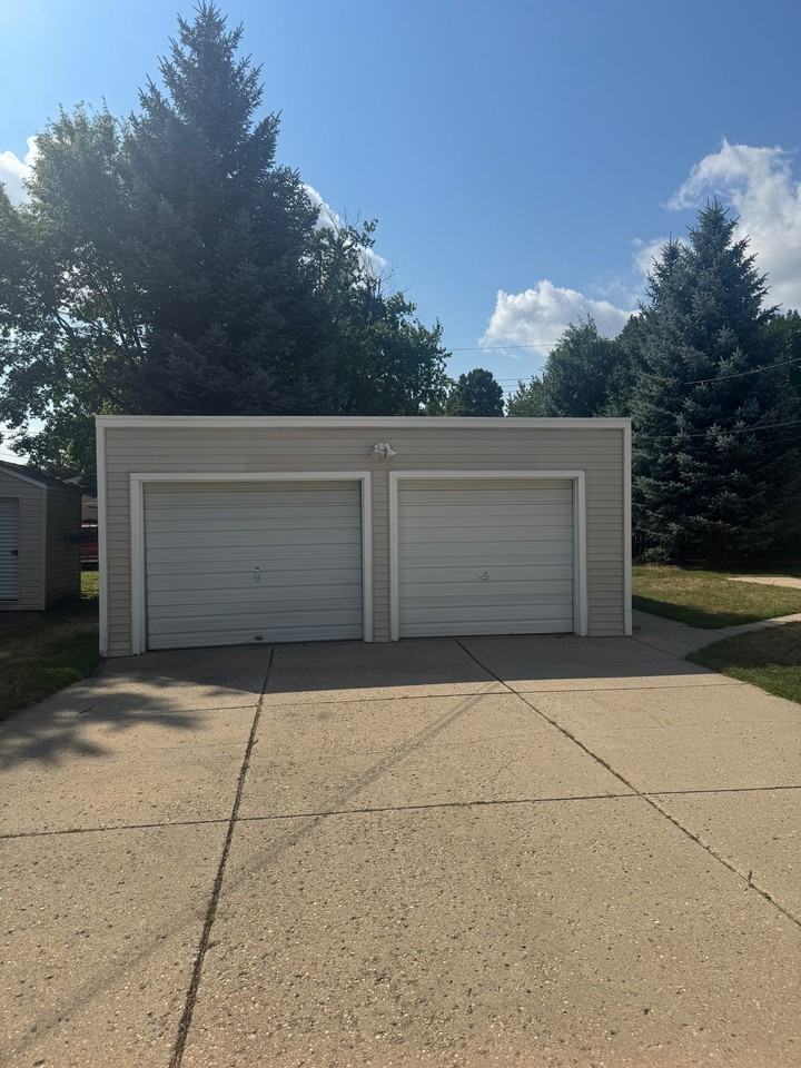 1504 N 14th St - Photo 2 of 15
