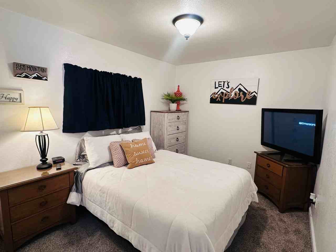 000 E Richards St - Photo 7 of 8