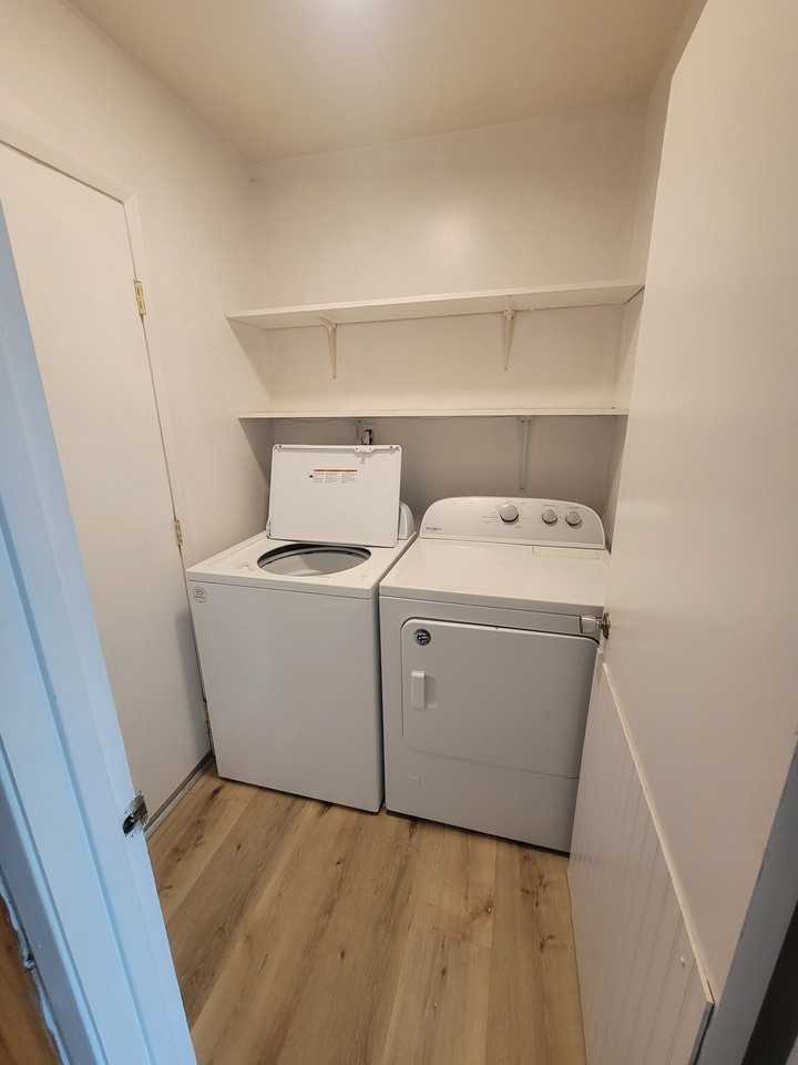 2704 S Fairway Ct - Photo 6 of 16