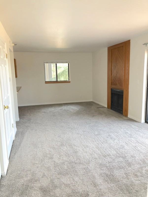 1660 Iron Horse Dr - Photo 4 of 11