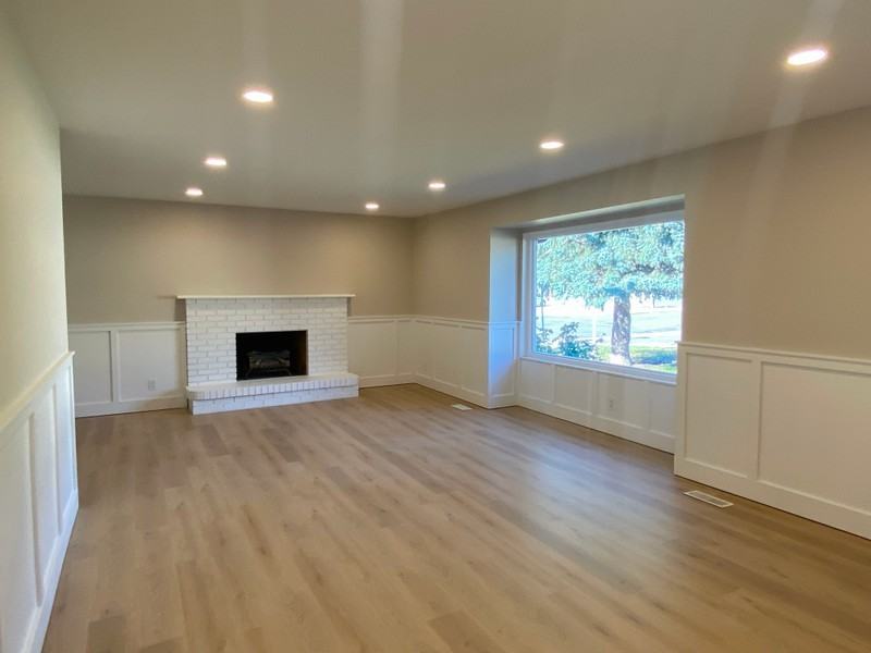 8876 S Sheffield Way - Photo 2 of 16