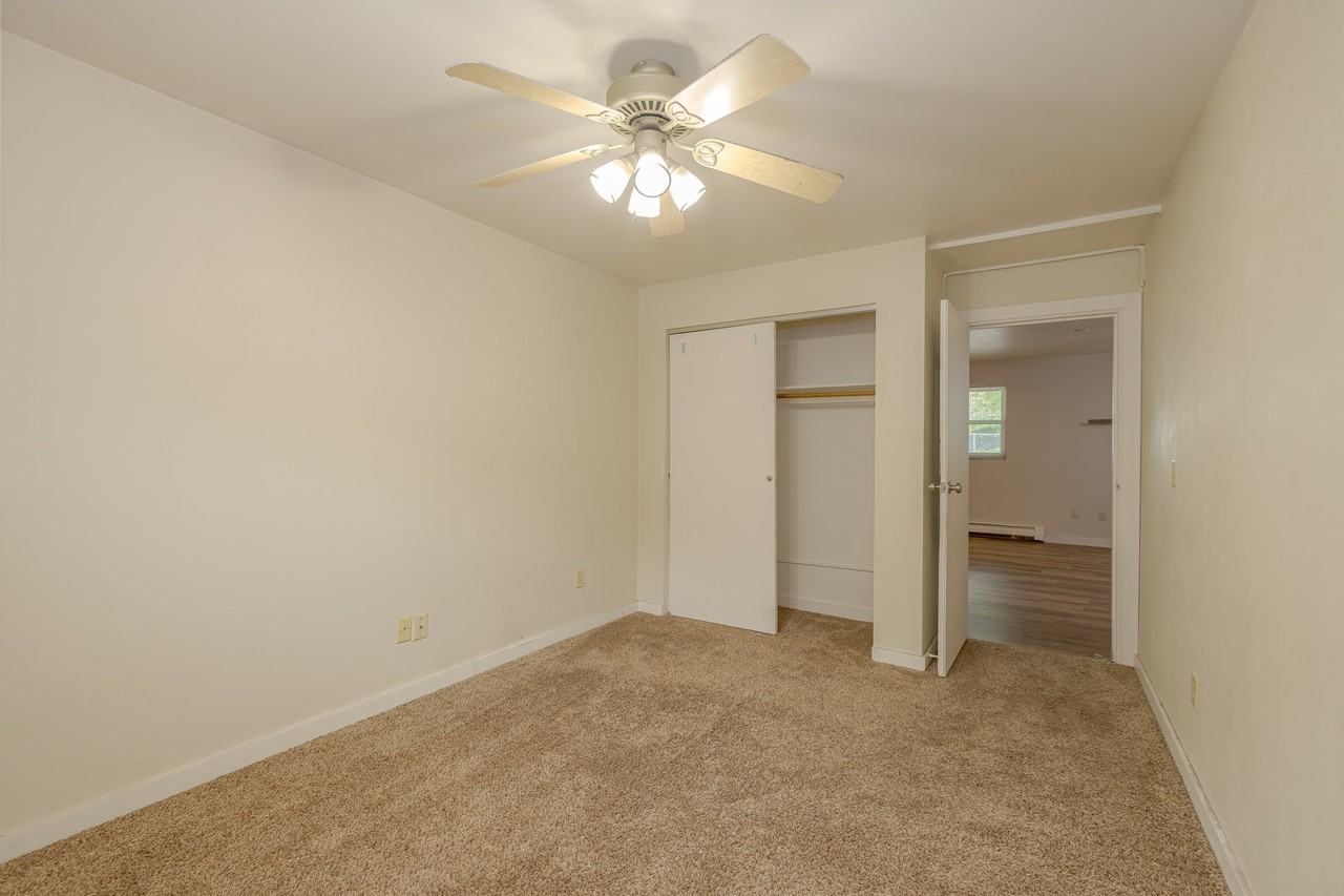 836 Vine Ave #M - Photo 6 of 15