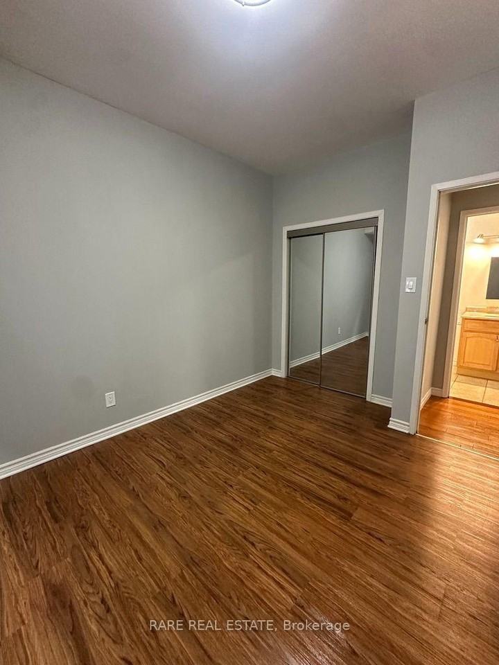 249 Augusta Avenue #202 - Photo 7 of 9