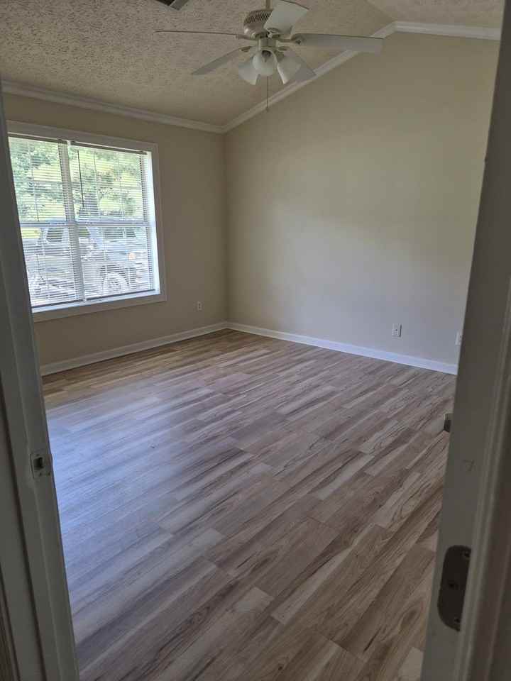 23 Potomac Trl - Photo 4 of 22