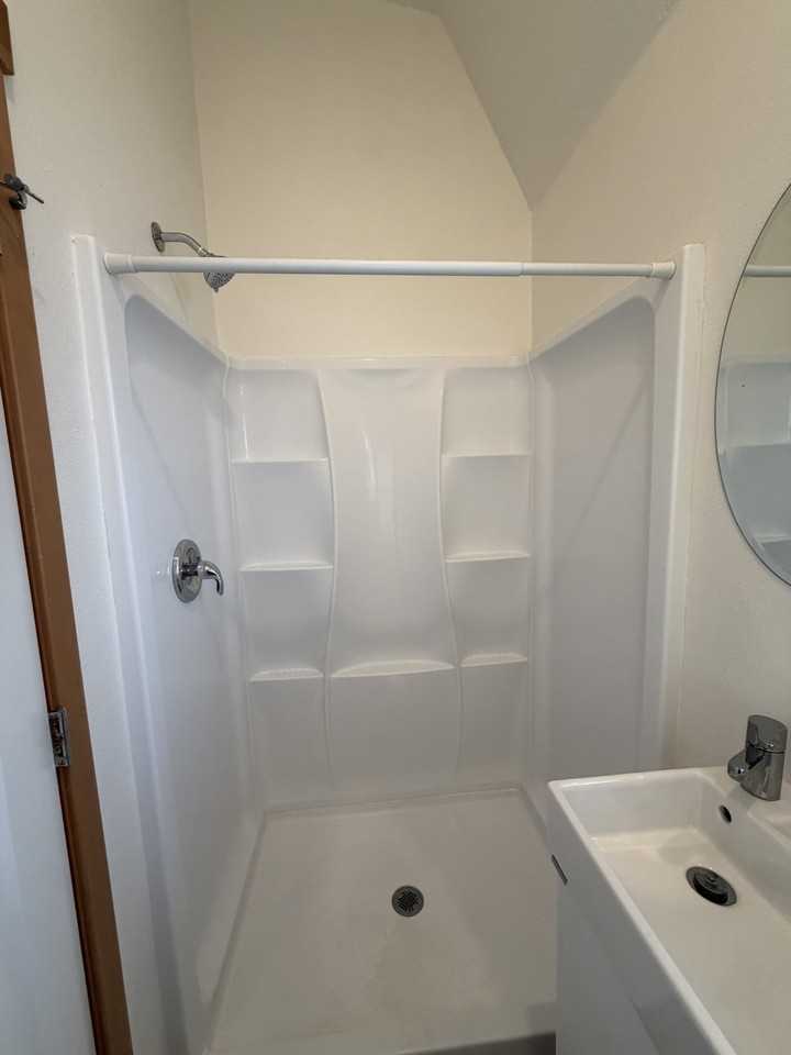 6619 Se Woodstock Blvd #B - Photo 6 of 8