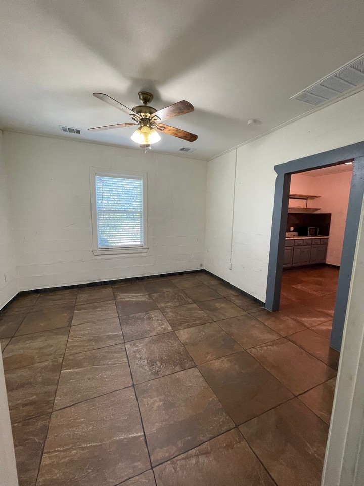 210 Roesler Rd - Photo 2 of 7