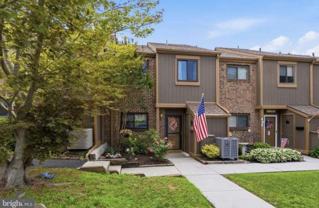 146 Larchwood Ct - Photo 1 of 1