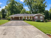 578 Cambridge Dr - Photo 1 of 1