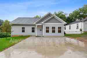 featured image of 327 W Iredell Ave