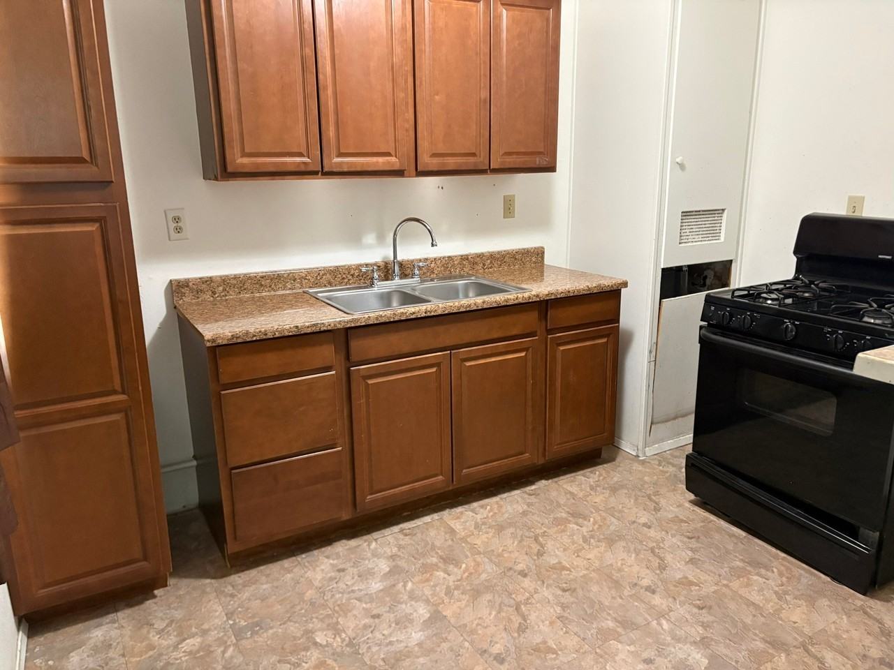 44116 Division St #A - Photo 4 of 12