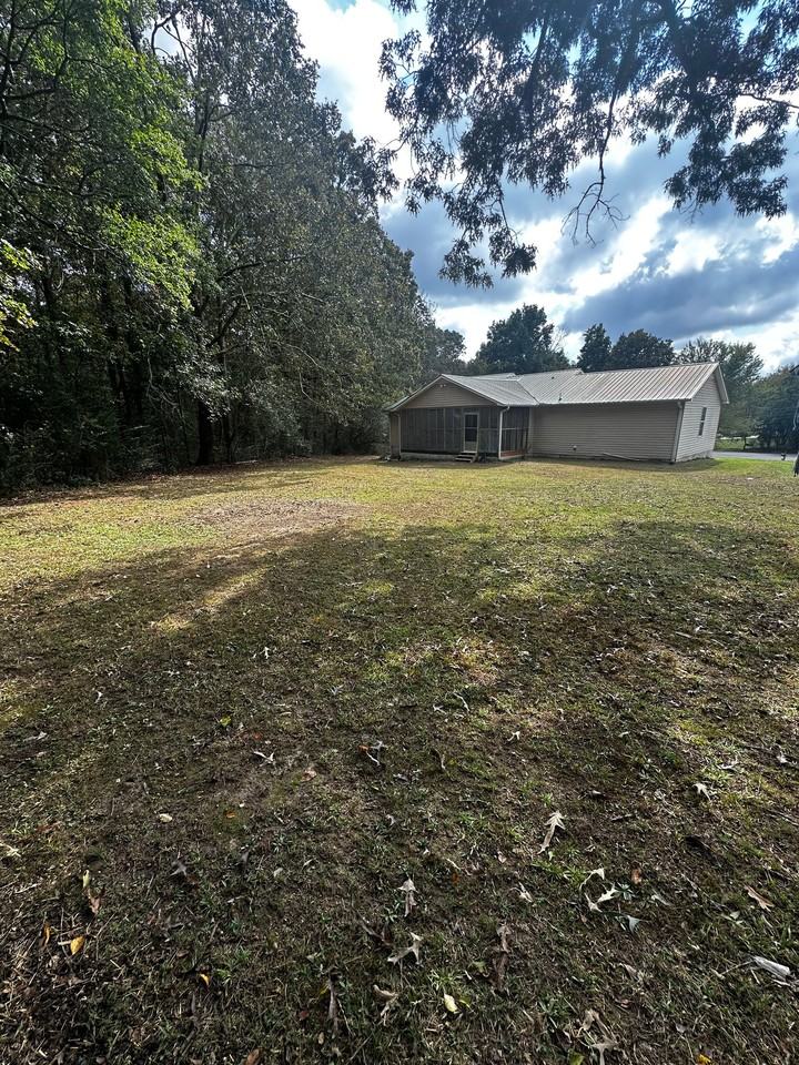 226 Kassidy Dr - Photo 3 of 13
