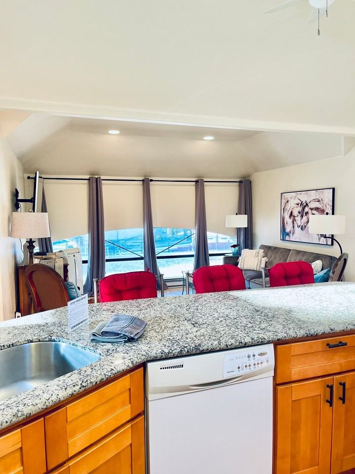 25651 Palomares Rd #E - Photo 6 of 20