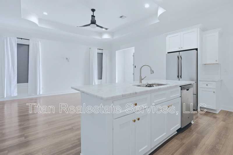 114 Grays Landing Ln - Photo 5 of 20