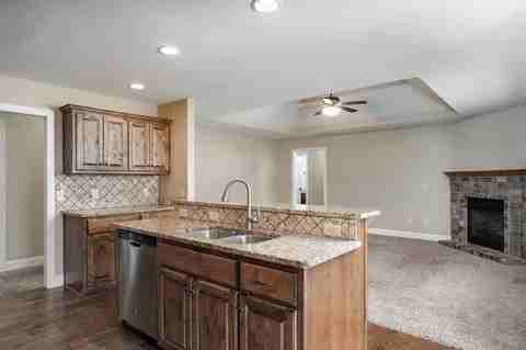 4662 Oneida Dr - Photo 6 of 20