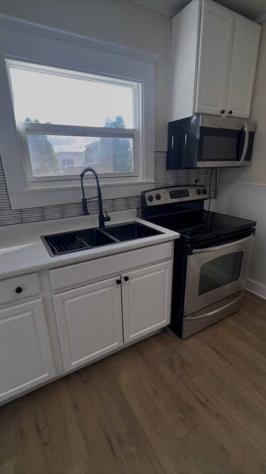 1807 S Washington Ave - Photo 4 of 19