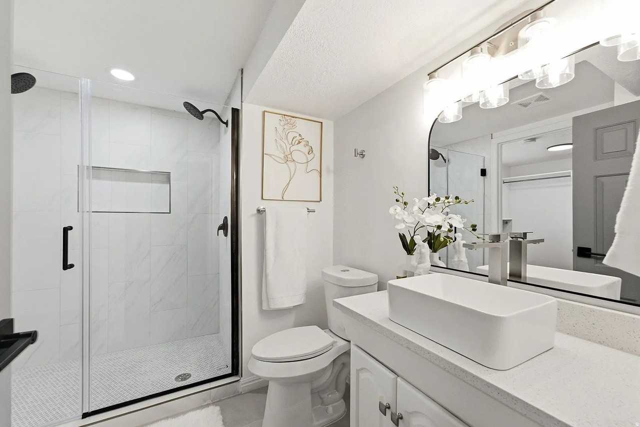 599 E Millcreek Way #B - Photo 5 of 15
