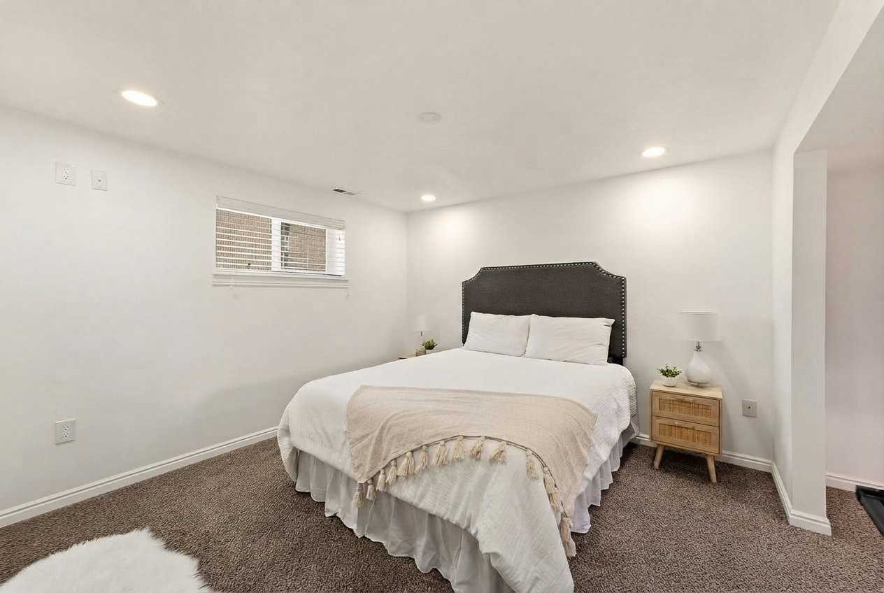 599 E Millcreek Way #B - Photo 7 of 15