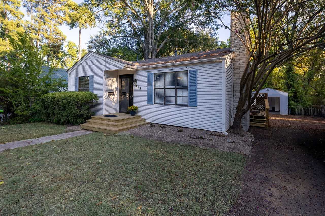 415 Haden St - Photo 3 of 20