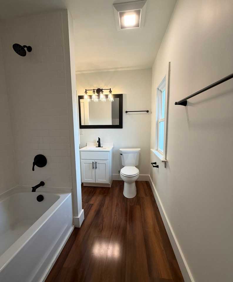 3210 Roosevelt Rd - Photo 2 of 13