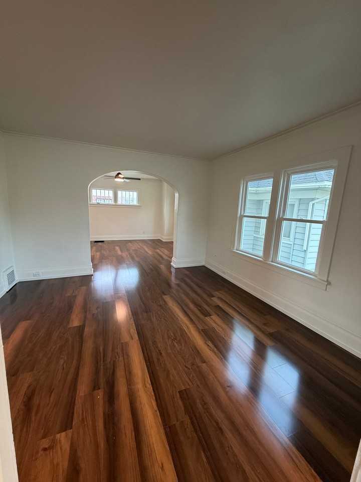 3210 Roosevelt Rd - Photo 7 of 12