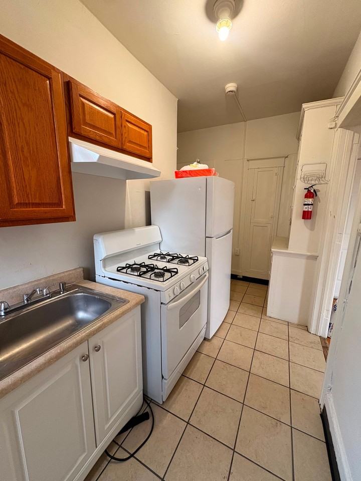 58 Noxon St #10 - Photo 5 of 14