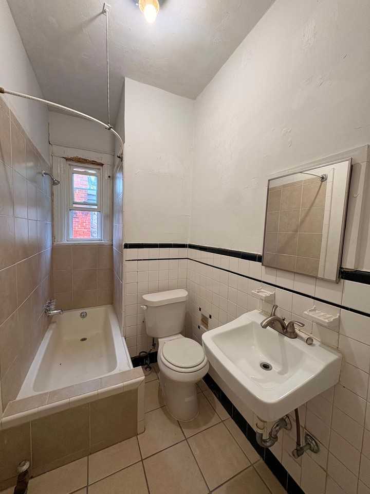 58 Noxon St #10 - Photo 7 of 14