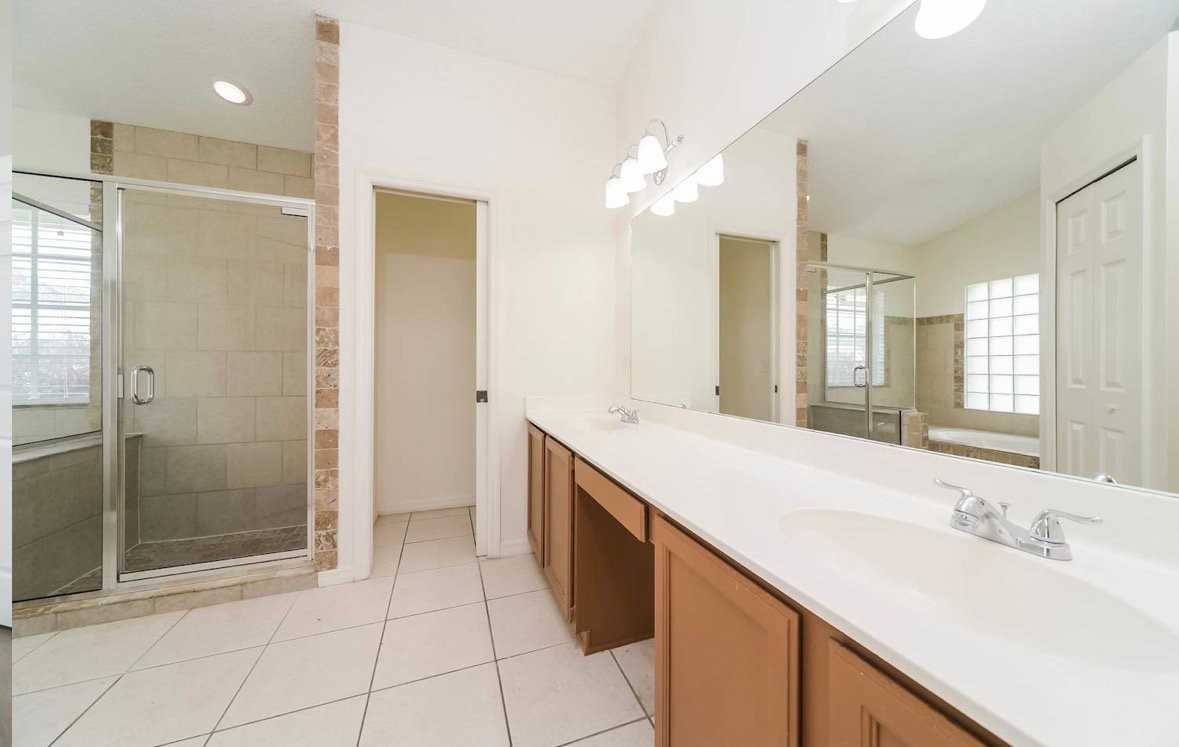 1441 Bradwell Dr - Photo 6 of 8