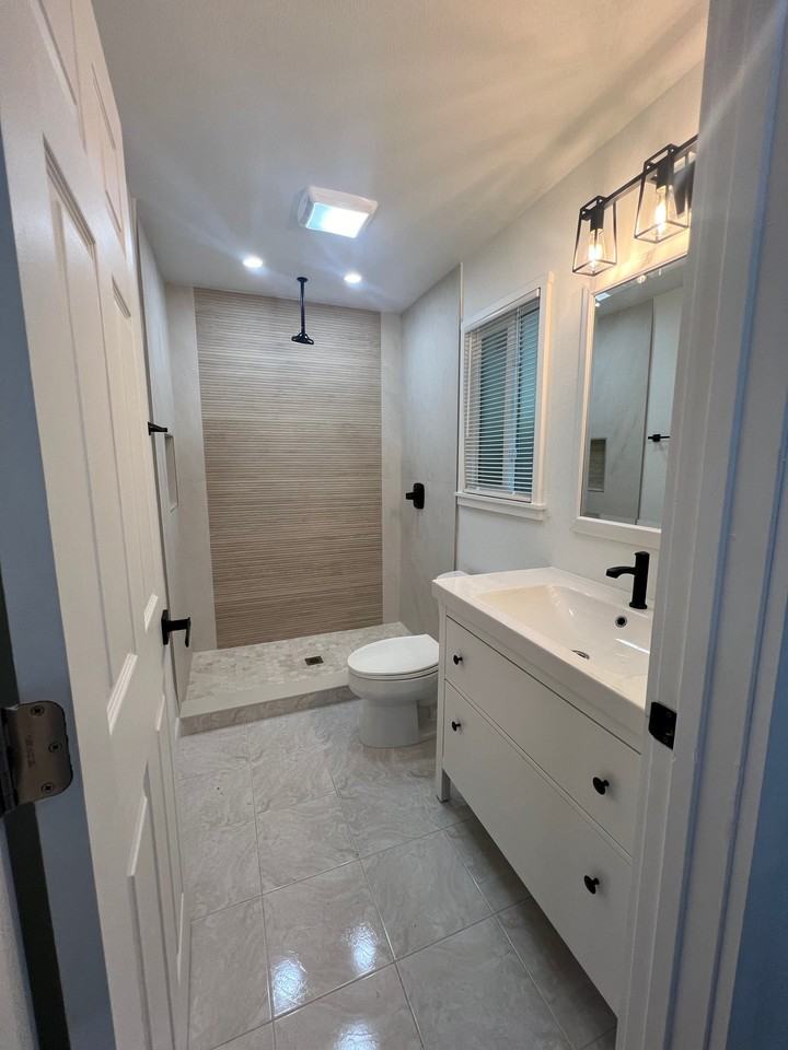 2408 S 76th St - Photo 2 of 4