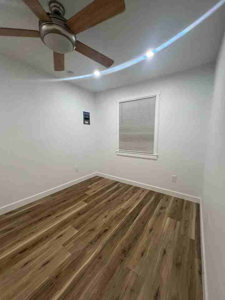 2408 S 76th St - Photo 4 of 4