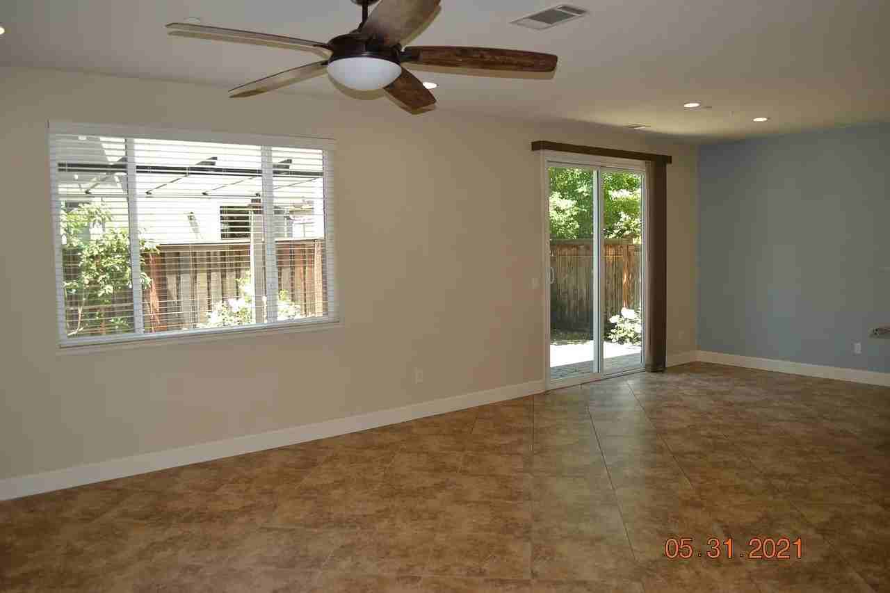40 Sturla Way - Photo 3 of 18