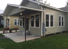 featured image of 200 E Cypress St