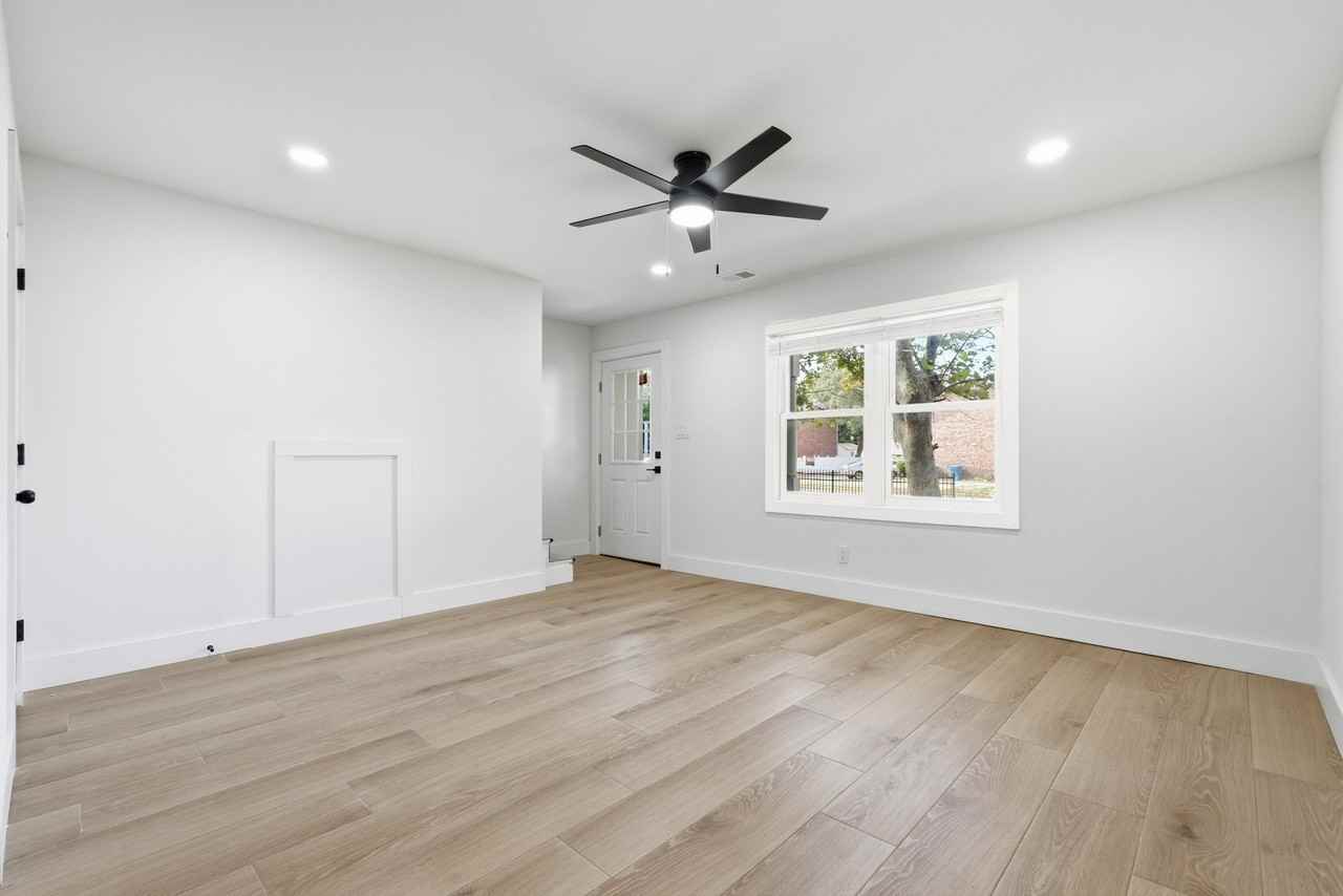 606 37th Ave N #C - Photo 7 of 18