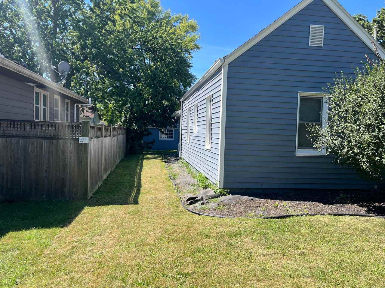 1316 N Riley Ave - Photo 2 of 22