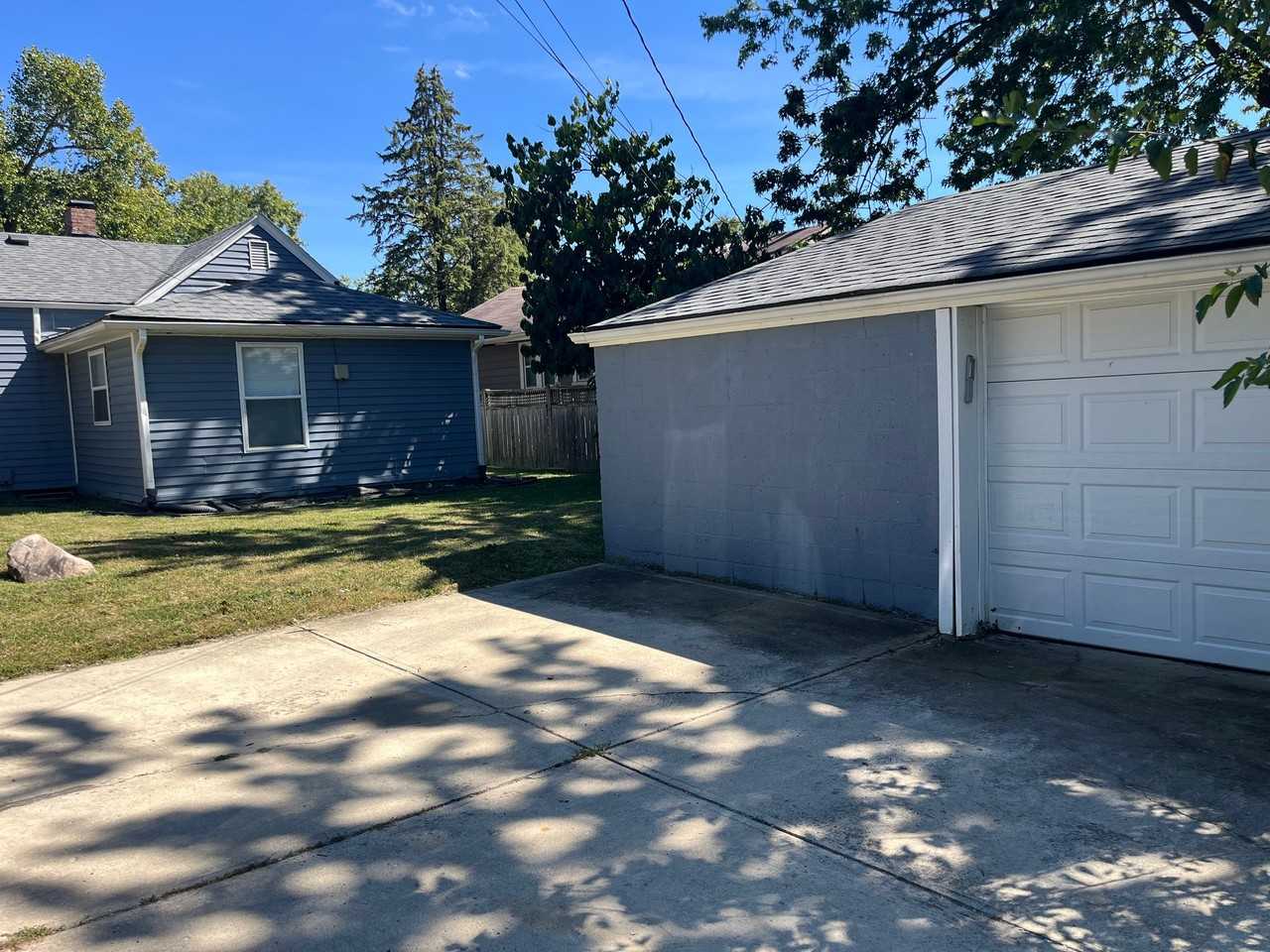 1316 N Riley Ave - Photo 4 of 22