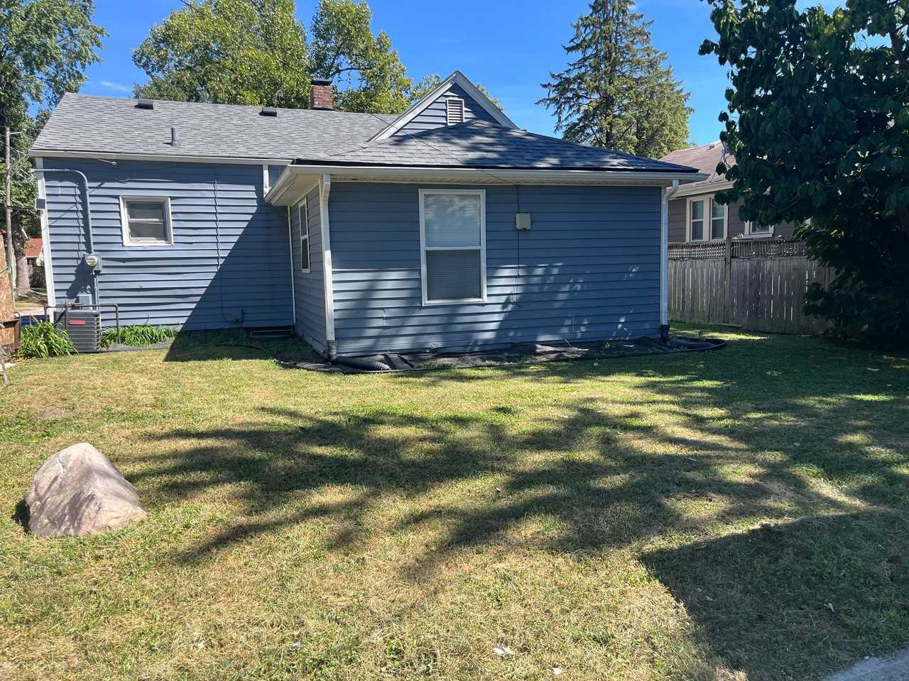 1316 N Riley Ave - Photo 5 of 22