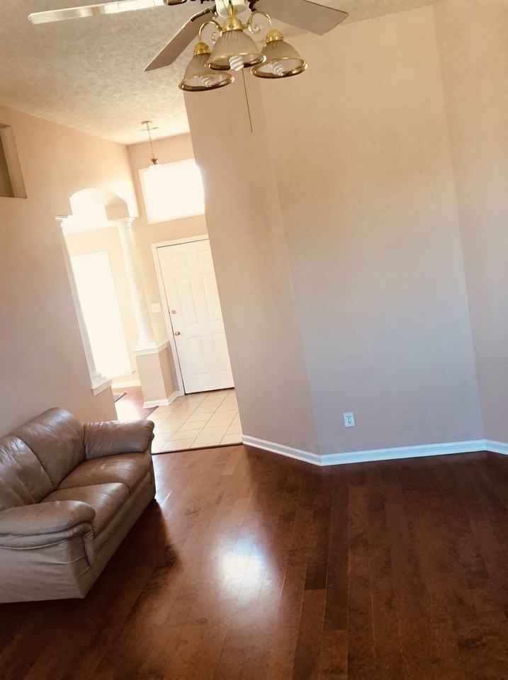 7300 Senderson Ct - Photo 4 of 15