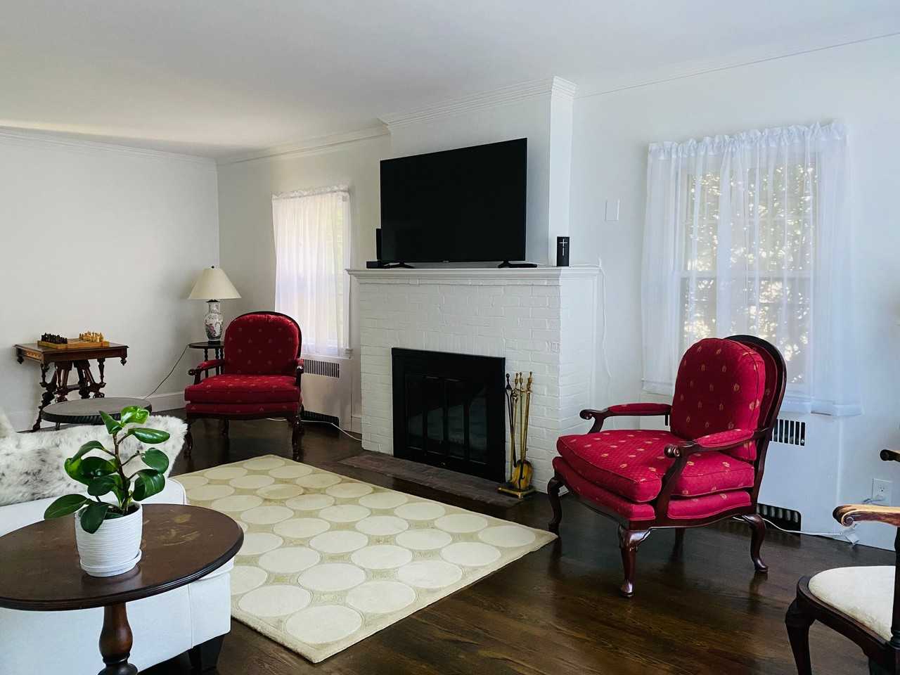 15 Crehore Rd - Photo 2 of 19