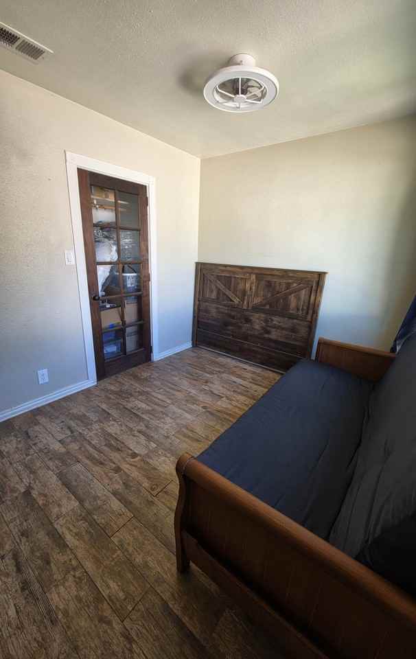 16629 Victory Blvd - Photo 6 of 6