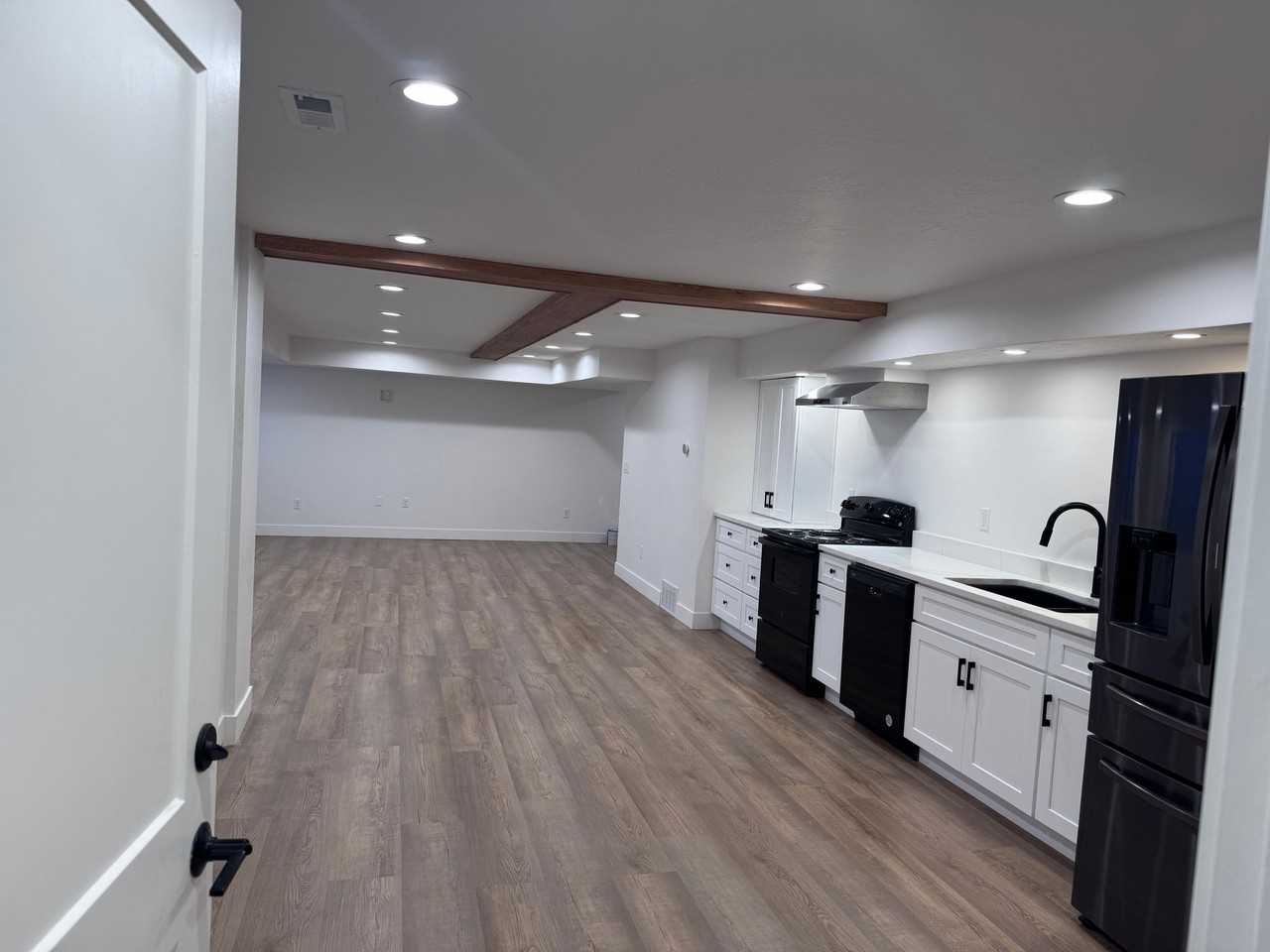 11302 S Silver Ridge Dr - Photo 3 of 16