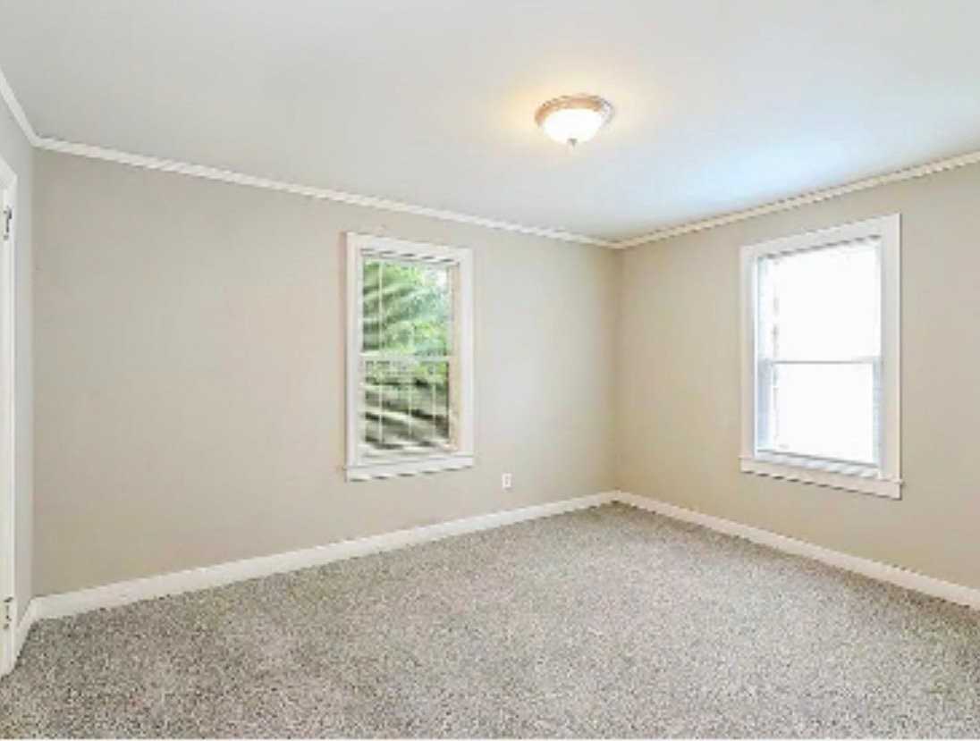 1806 Hampton Ave - Photo 3 of 9