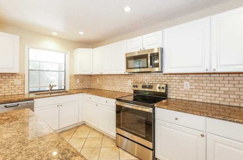 3447 Brian Rd S - Photo 5 of 9