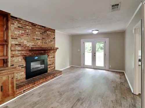 5674 Elmtree Dr - Photo 3 of 14